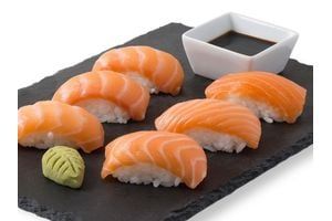 Sushi Nigiri de Salmón